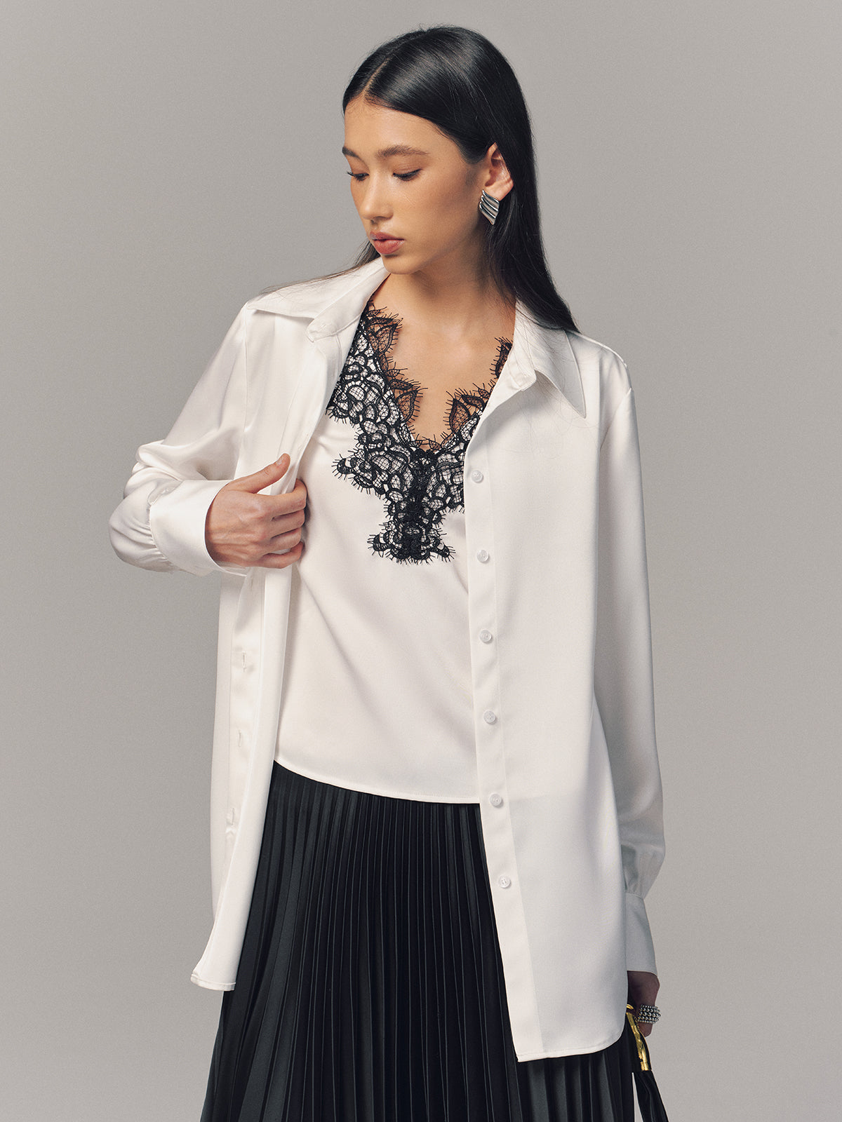 2 in 1 Contrast Lace Satin Shirt